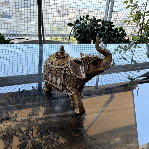 Decorative elephants like new