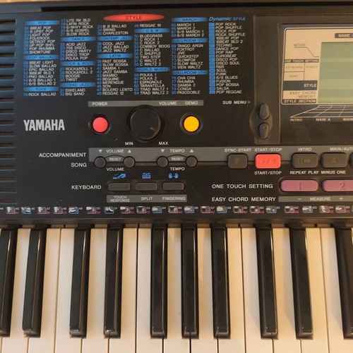 Yamaha PSR-230 keyboard like new with stand