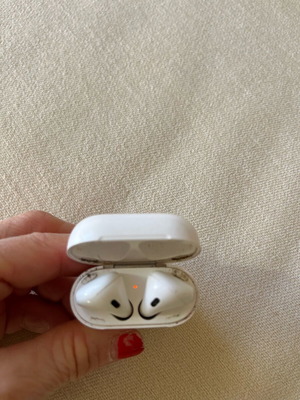 Apple AirPods 2nd generation used for repair and spare parts