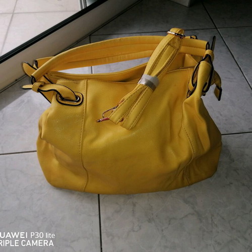 Women's handbag like new, yellow