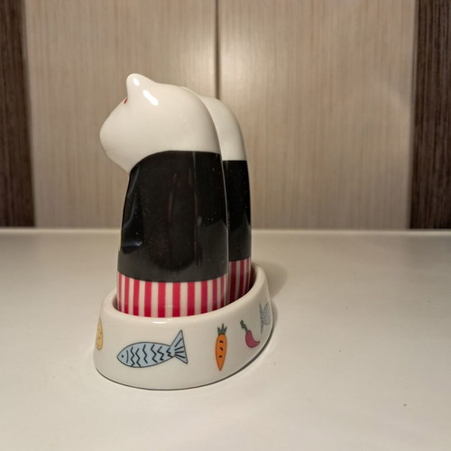 Cilio porcelain salt and pepper set new, 3 pieces with base