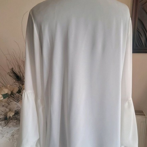 Pierre Cardin white shirt with tie and unique sleeves like new