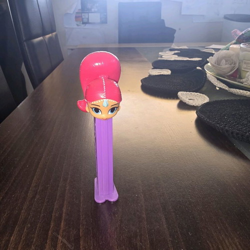 Pez like new, functional