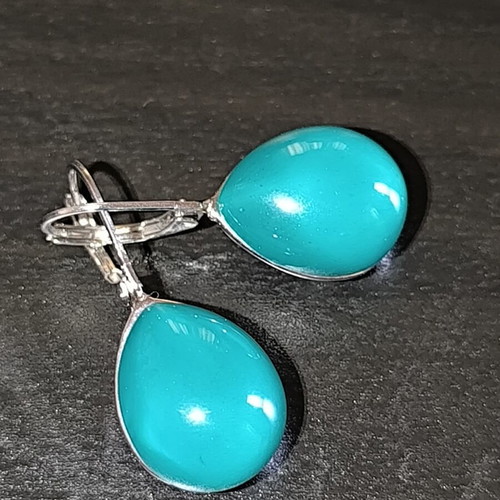 Stainless Steel drop earrings with green stone