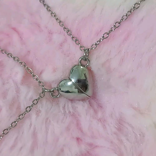 Valentine's heart necklace new, handmade, silver
