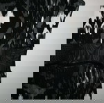 Midi εφαρμοστό φόρεμα με tribal σχέδια