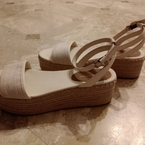 Tommy Hilfiger espadrilles like new, size 40, white beige