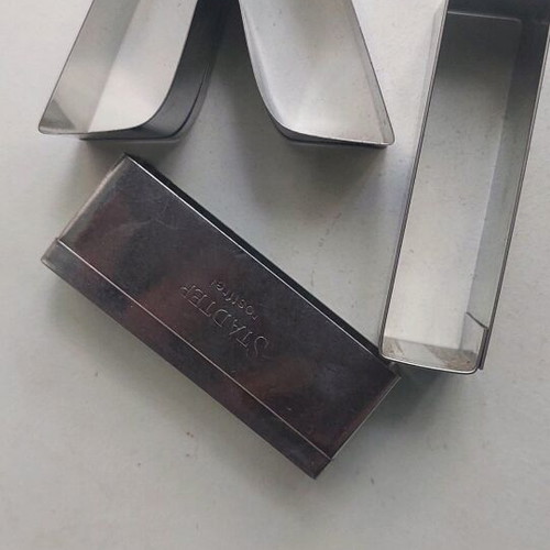 Metal cookie cutters set for biscuits and fondant like new