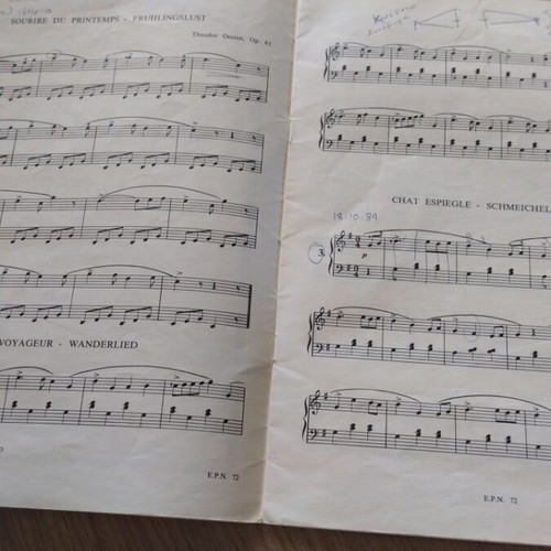 Oesten Op. 61 piano sheet music book used, Greek