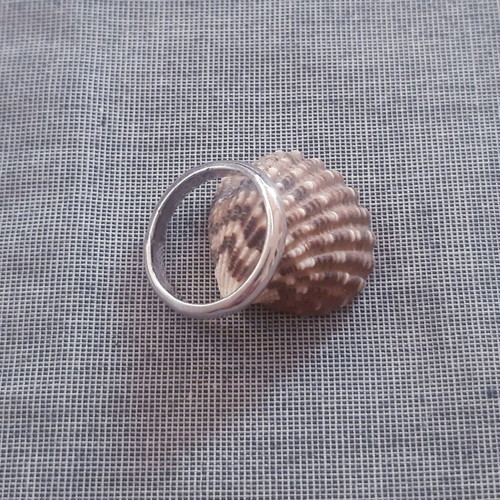 Silver ring handmade new, small size, gift pouch