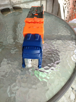 Mattel Hw Deluxe truck like new