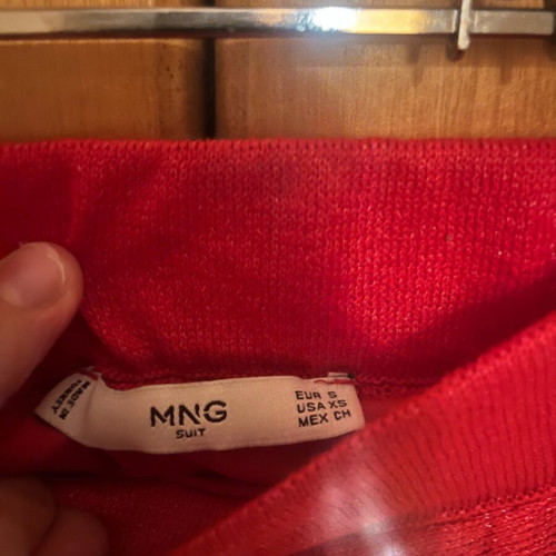 Midi skirt Mango like new, red with slit and lining