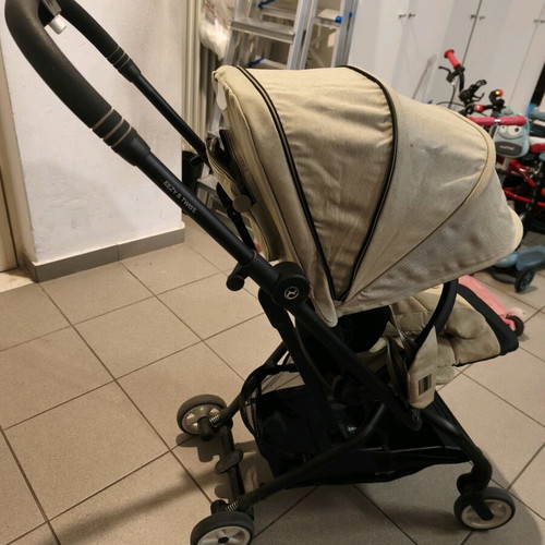 Eezy S Twist2 stroller like new with 360° swivel and adapters