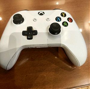 Xbox One S controller σε άριστη κατάσταση