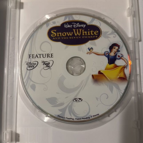 Snow White and the Seven Dwarfs DVD like new, dubbed