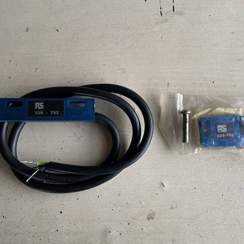 Electromagnetic door switch new unused