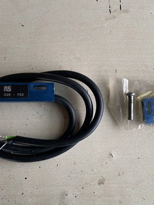 Electromagnetic door switch new unused