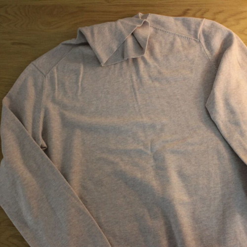 Sfera men turtleneck size Large like new, beige