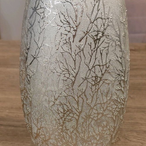 Decorative luxury vase like new with embossed tree design