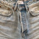 Τζιν ψηλομέσο Zara μεταχειρισμένο με σκίσιμο στο γόνατο νούμερο 36