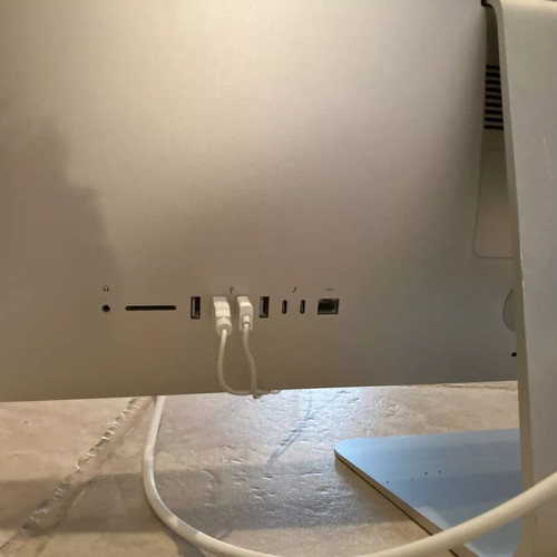 iMac 27 2017 Retina 5K used, i7-7700 4.2GHz, 64Gb ram, 500Gb Apple ssd, Radeon Pro 580 8Gb