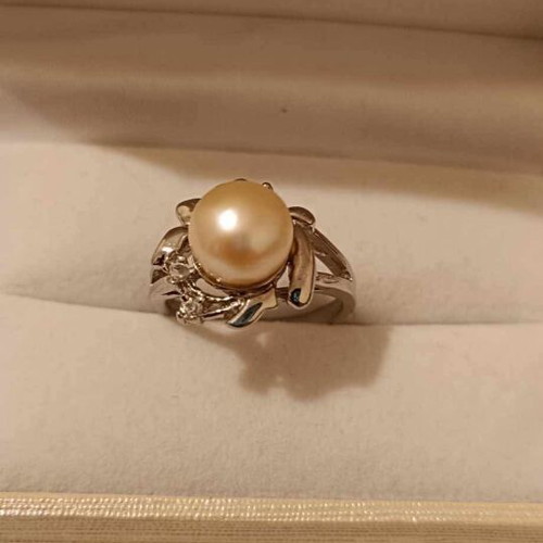 Silver 925 ring new with natural large pearl and zircon
