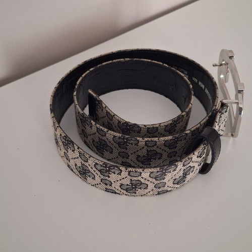 Calvin Klein black belt with metallic plaque, 90 cm