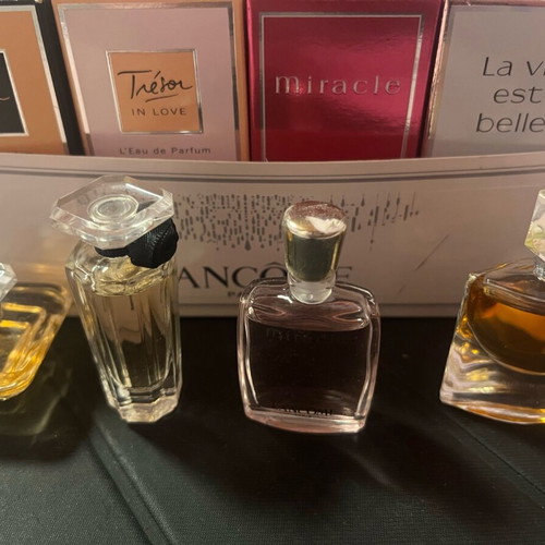Lancôme perfume set like new with 4 Eau de Toilette