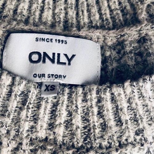 Only sweaters used, pack of 2, gray, sizes S and XS