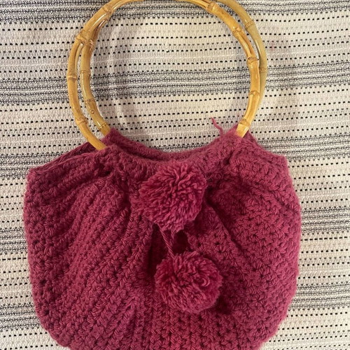 Handmade fuchsia wool shoulder bag new with bamboo handles
