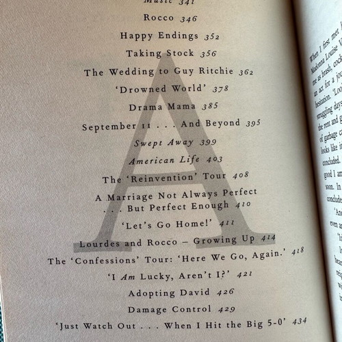 MADONNA - An Intimate Biography (book)