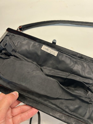 Vintage velvet handbag like new, black and purple