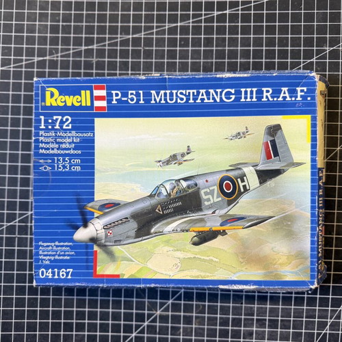 Revell P-51 Mustang III R.A.F. 1:72 Plastic Model Kit, vintage 1999