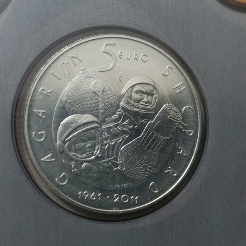 San Marino 2011 coin set and silver commemorative First Men in Space new