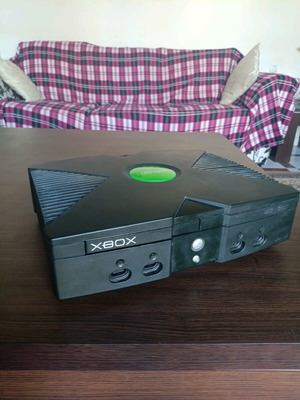 Xbox Original used with controller and FIFA 2003 game