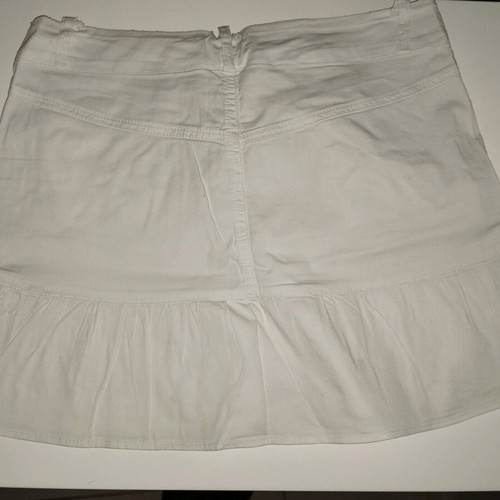 Skirts white and orange, size L, like new, pack
