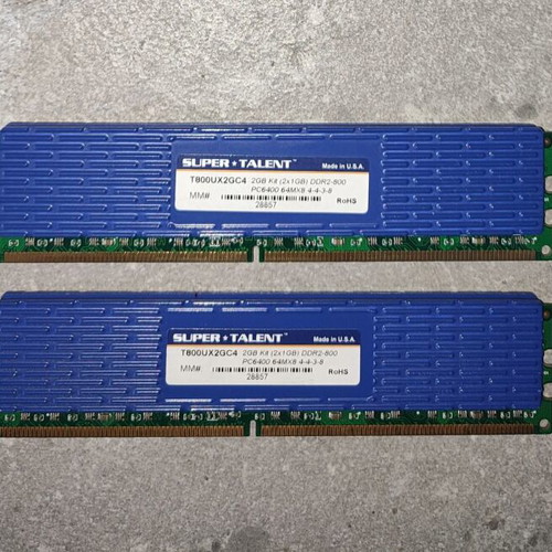 Supertalent 2GB DDR2 memory kit used, 2x1GB DDR800