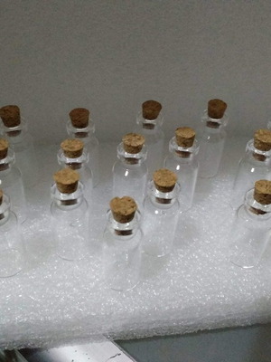 Set of 20 Mini Glass Wish Bottles 2ml with Cork Stopper for Crafts and Decoration
