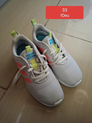 Girls sport shoes, size 31