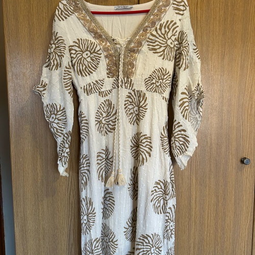 Desiree dress like new, size S, beige with inner lining