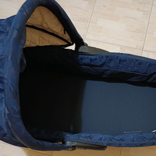 Carello baby car seat and port bebe set