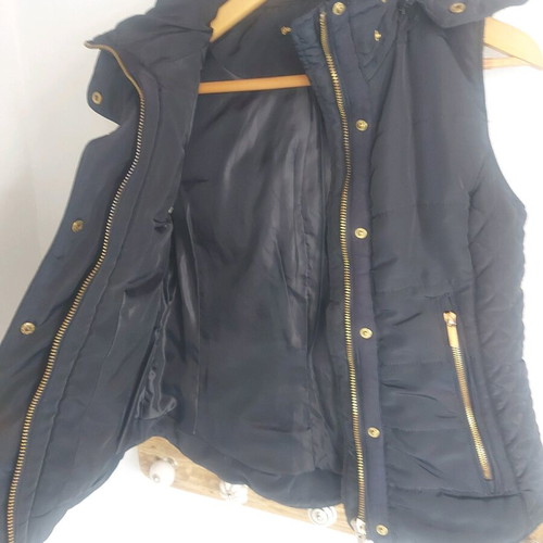 Sleeveless gilet Stradivarius