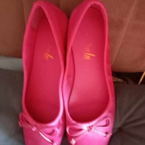 Ballerinas like new, silk quality, size 37, red and pink