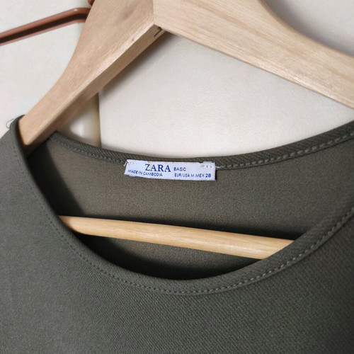 Zara khaki midi dress like new, minimalistic with pockets, size M
