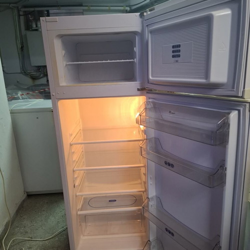 Refrigerator like new, 145x55x58 cm