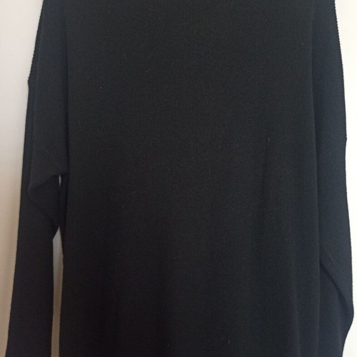 Wiya black knit dress mixi with pleated detail one size oversized like new