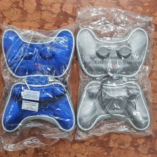 PS4 controller cases set of 2 new