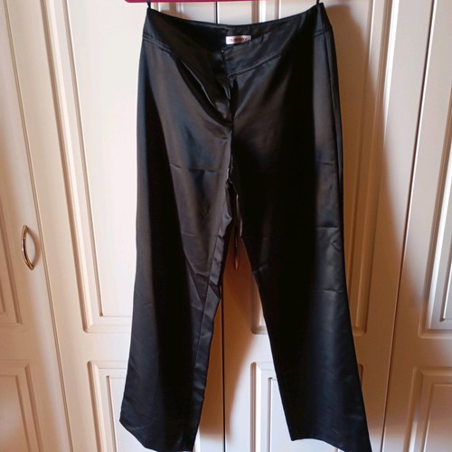 RAXEVSKY satin suit like new
