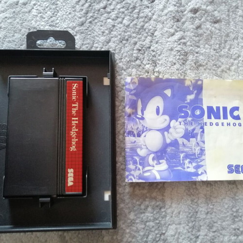 Sega Master System Sonic the Hedgehog used, original box and manual