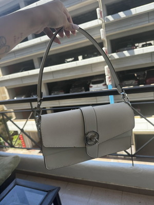 Michael Kors white shoulder bag like new